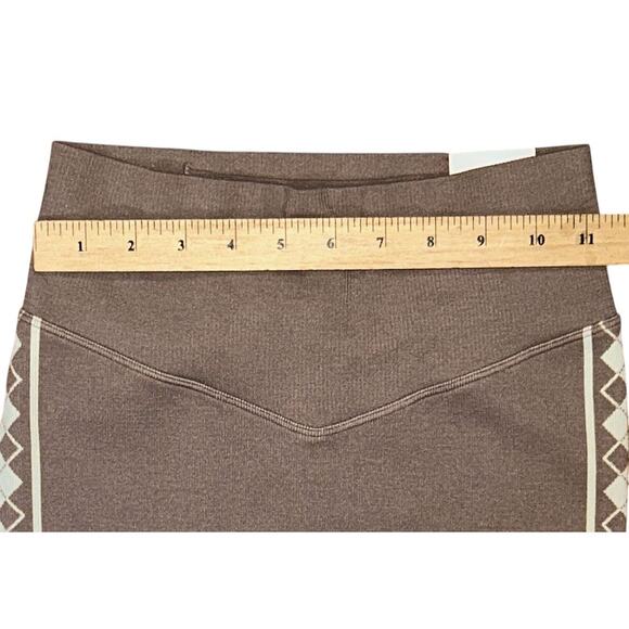 NWT Victoria's Secret Pink Winter Seamless Classic Leggings Iced Coffee Small - Picture 2 of 8